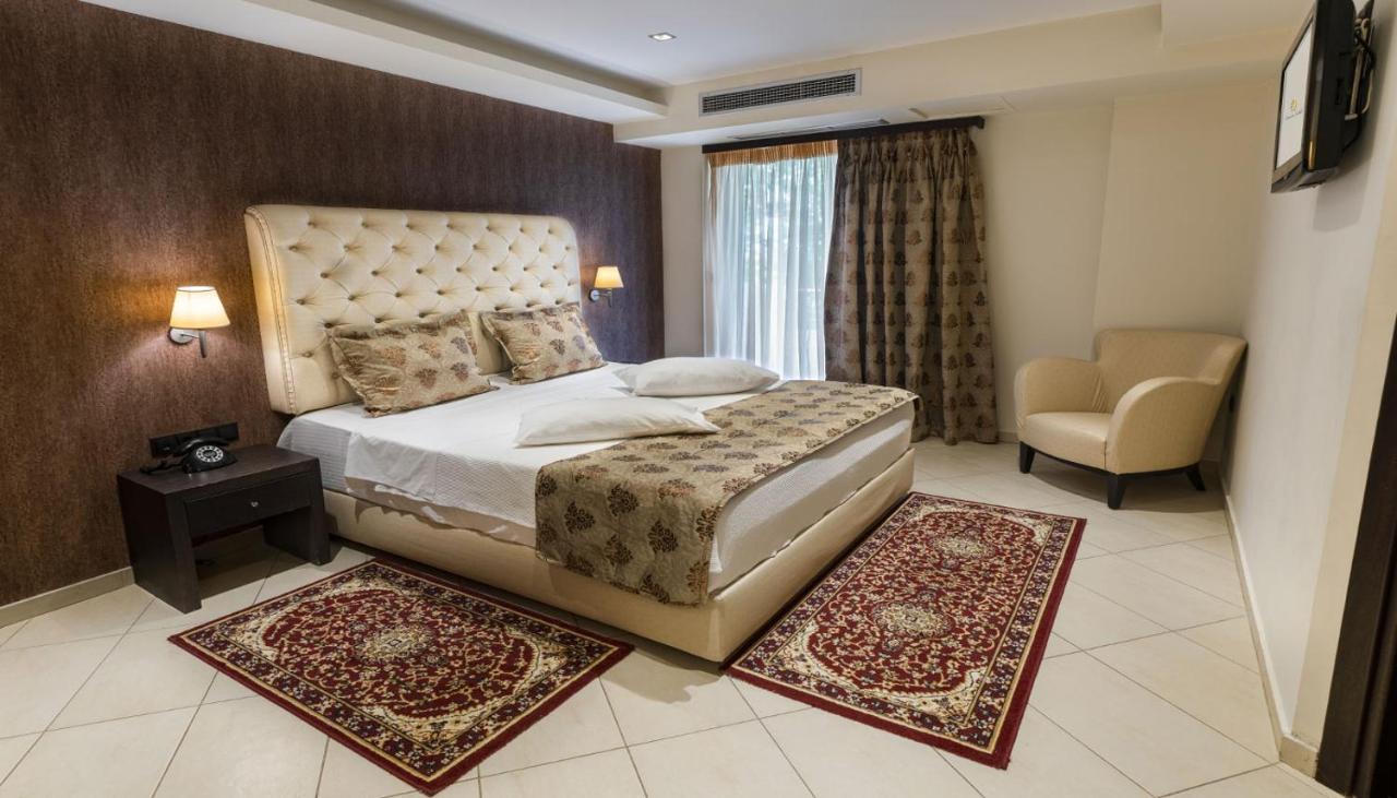Amalias Hotel Kourouta Luaran gambar